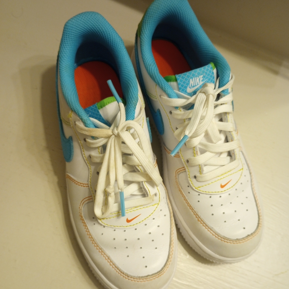 Nike Air Force One Low LV8 Kids Sneakers